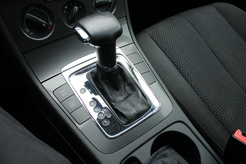 VW Passat Variant – Bild 15 von 23