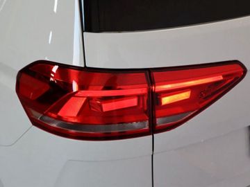 Volkswagen Touran 2.0 DSG R-Line 7-Sitze AHK Kamera