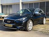 Infiniti Q30 1.5 d Premium*Automatik*Bi-Xenon*Navi*PDC* - gebrauchte Infiniti Limousine