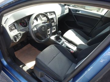 Volkswagen Golf - 7