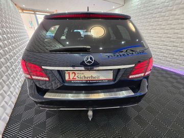 Mercedes E 200 - 4