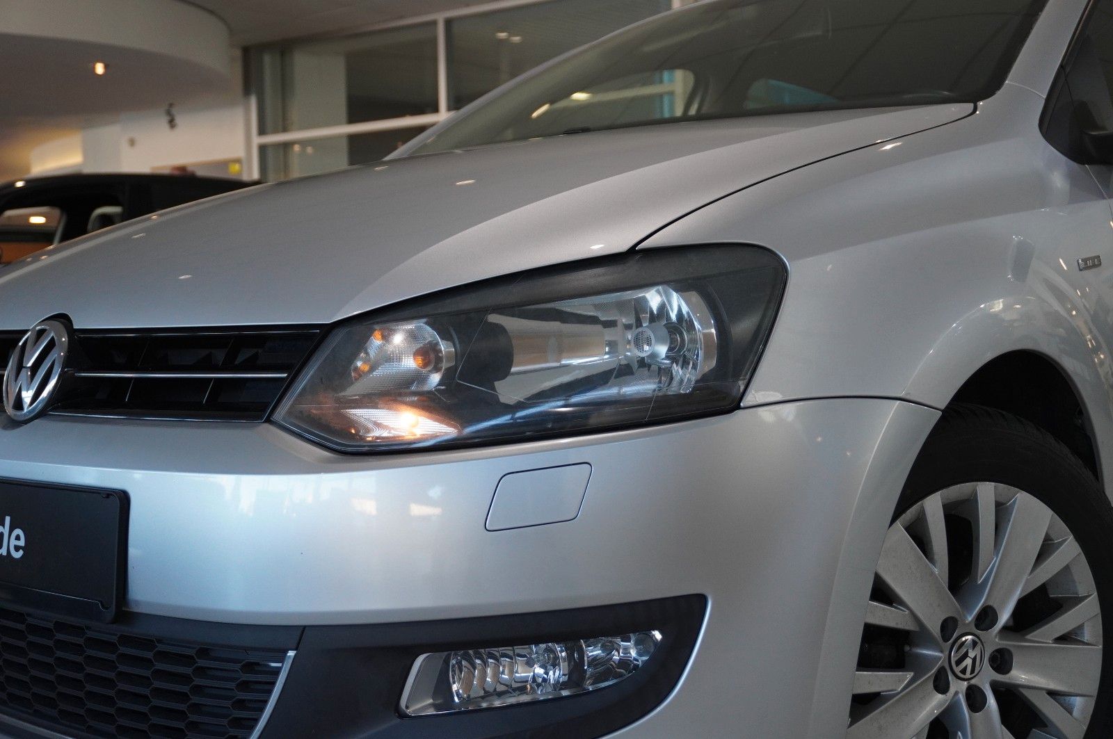 Fahrzeugabbildung Volkswagen Polo V 1.2 LIFE 5-TÜR KLIMA/SHZ/ALU/TEMP./SPORT