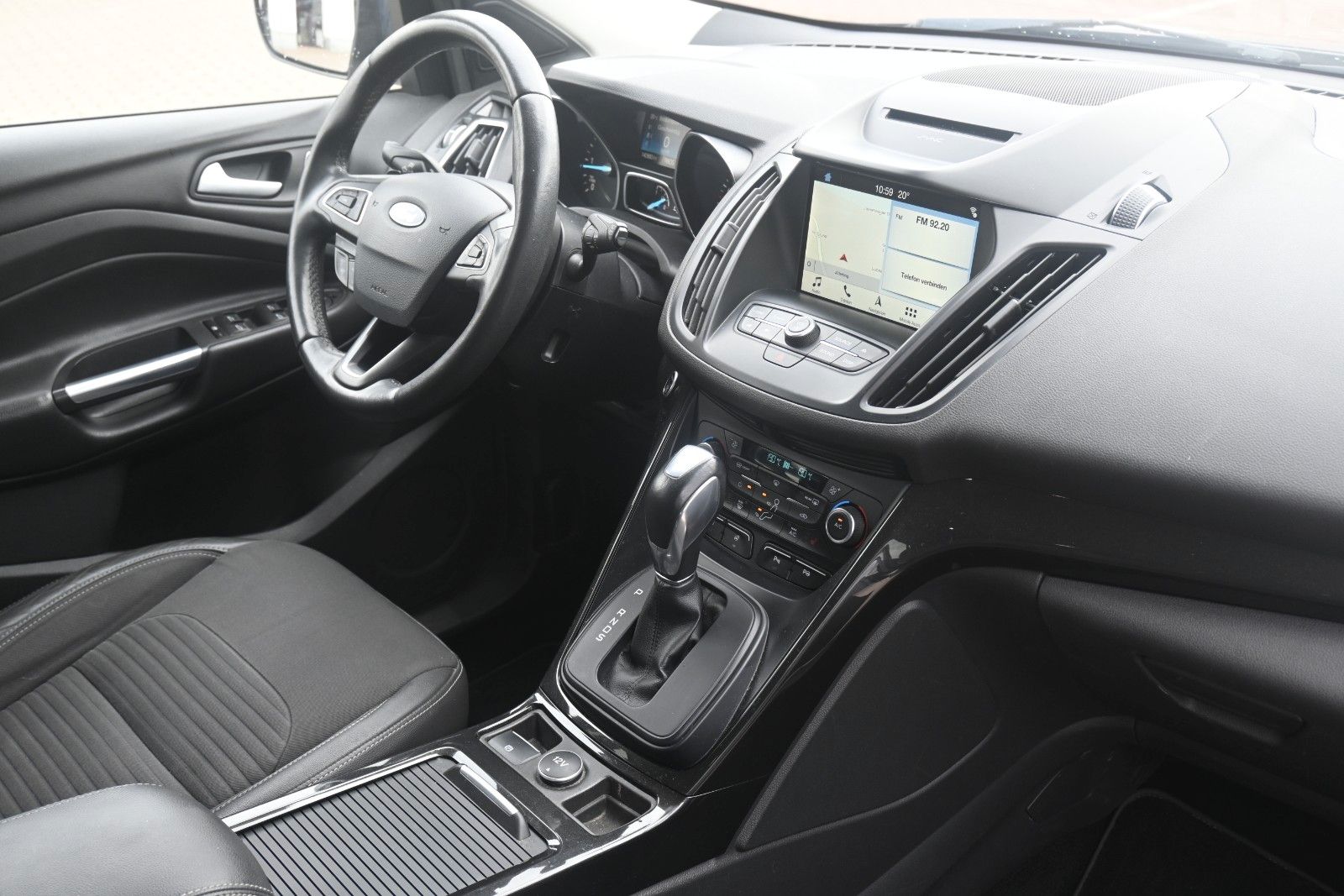 Fahrzeugabbildung Ford Kuga  2.0 TDCi Autom. 4x4 Titanium*FSHZG*RFK*AHK