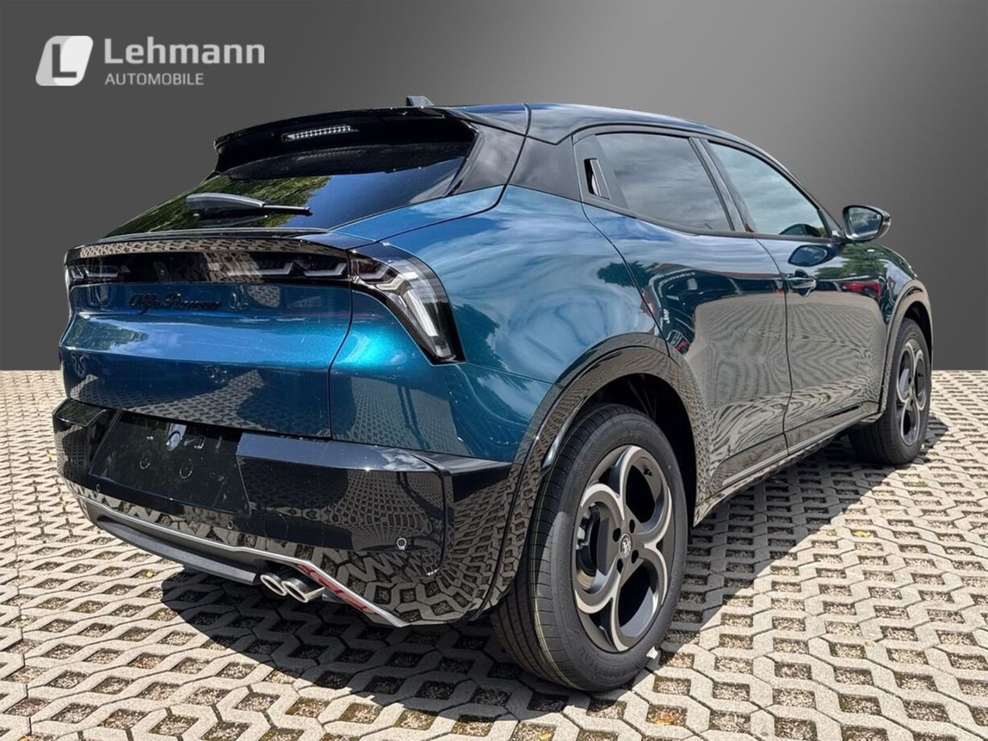 Fahrzeugabbildung Alfa Romeo Junior Ibrida Sport Speciale 1,2 VGT 107kW MY26