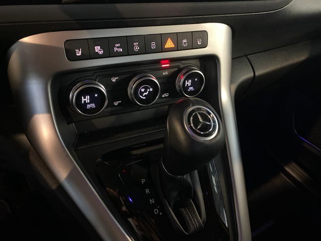 T 180 d PROGRESSIVE MBUX AHK LED RFK NAVI Navi