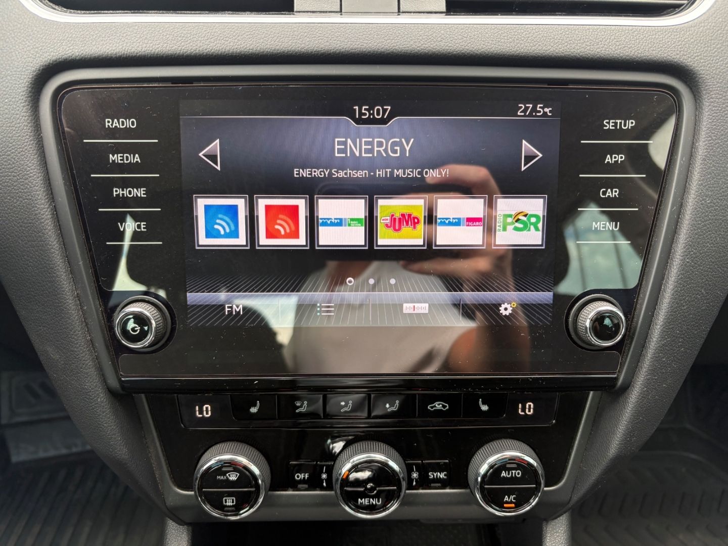 Fahrzeugabbildung SKODA Octavia Drive TotWinkAss Allwetter AppleCarPlay
