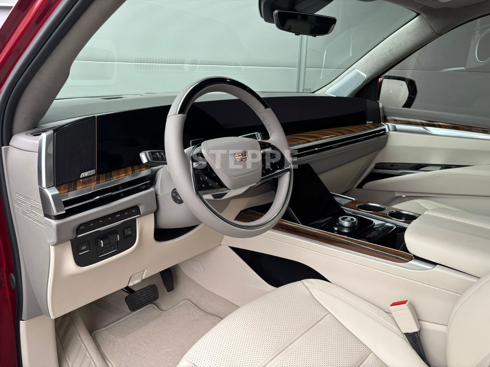 Cadillac Escalade FACELIFT MY26 6.2 V8 ESV Sport Platinum