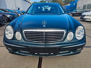 Mercedes E 200 - 2
