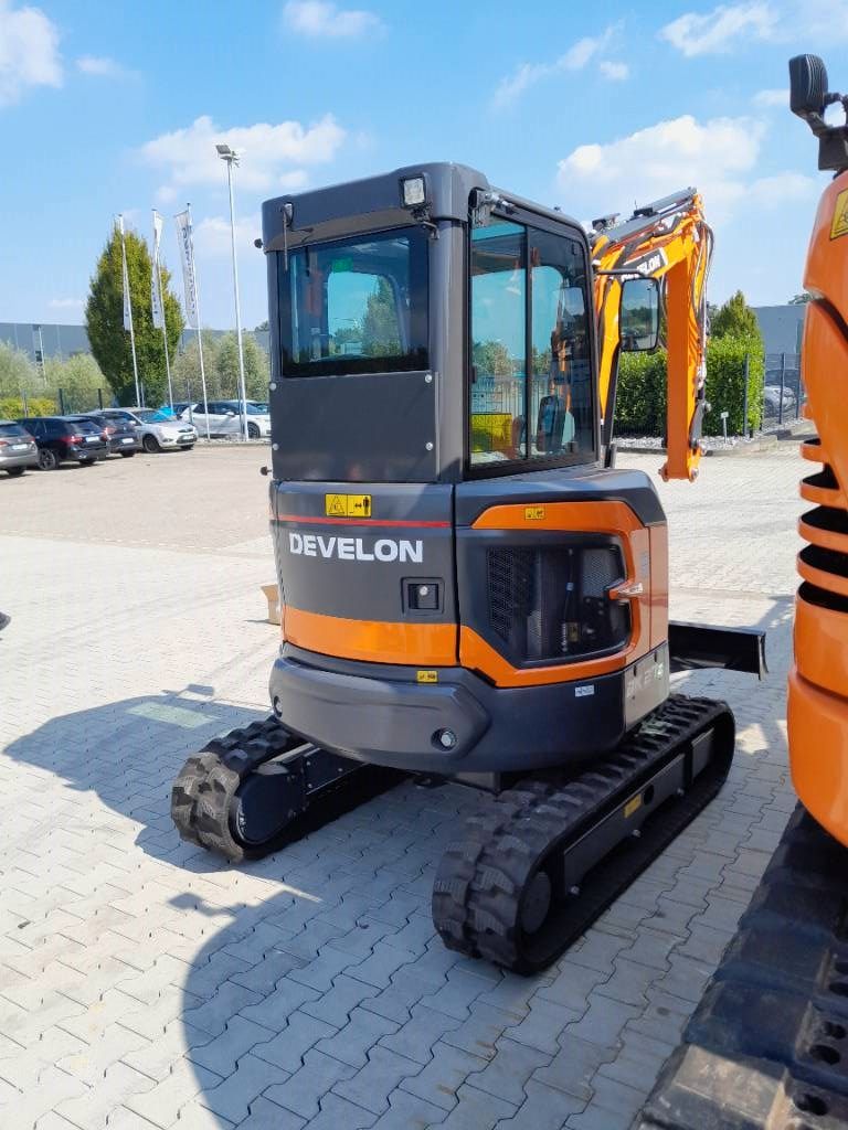 Fahrzeugabbildung Doosan DX 27 Z-7