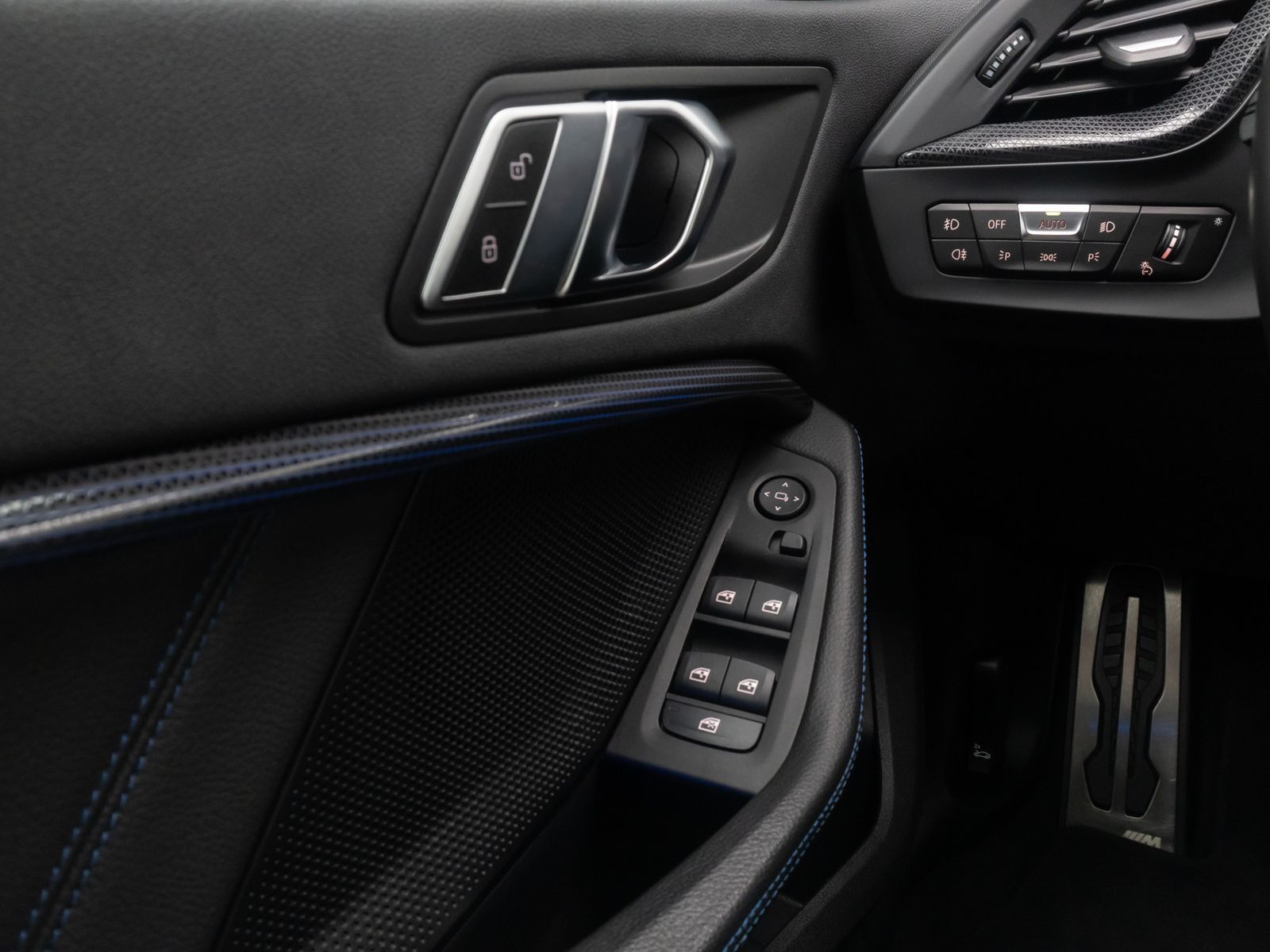 Fahrzeugabbildung BMW 218i Gran Coupé M Sport DAB Kamera AHK 18Zoll