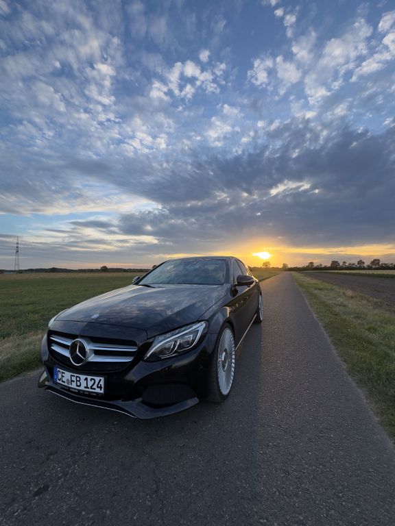 Image of Mercedes-Benz C 400