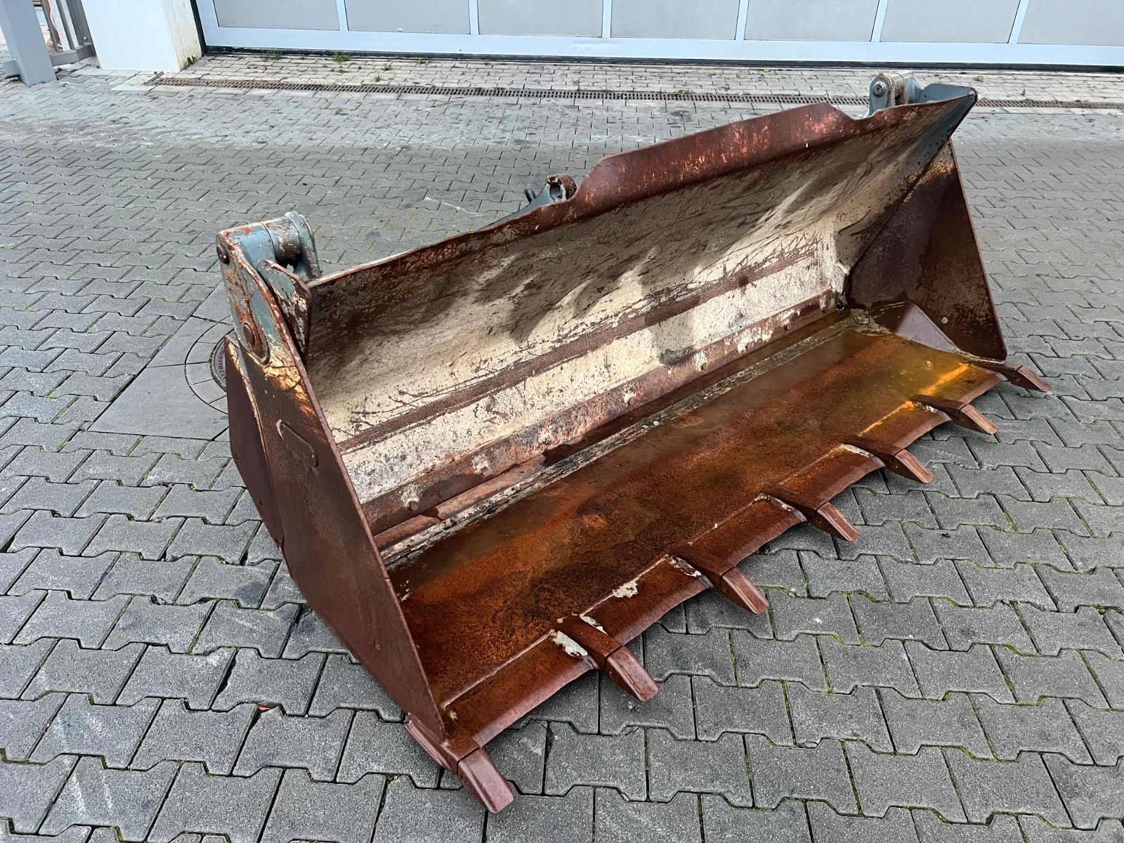 Fahrzeugabbildung Andere Klappschaufel / Zettelmeyer / Volvo CAT JCB