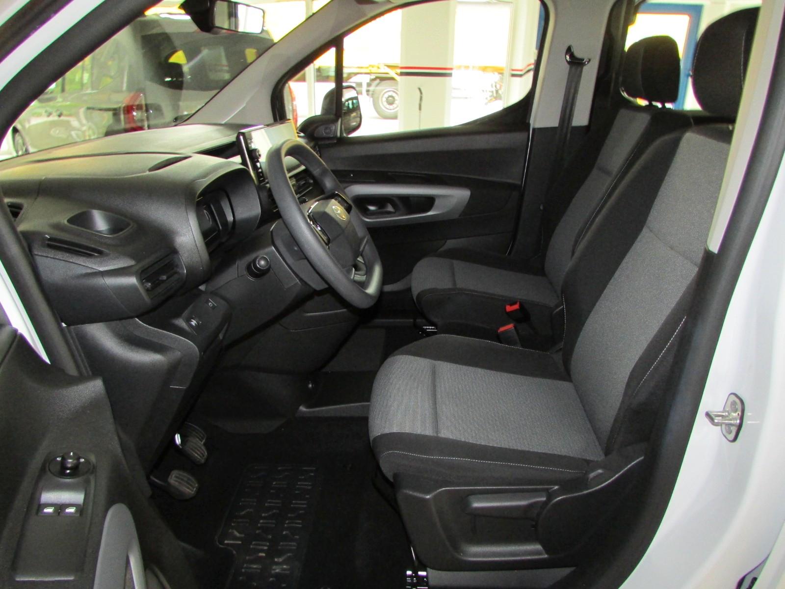 Toyota Proace City Verso L1 Rampe-Behindertengerecht