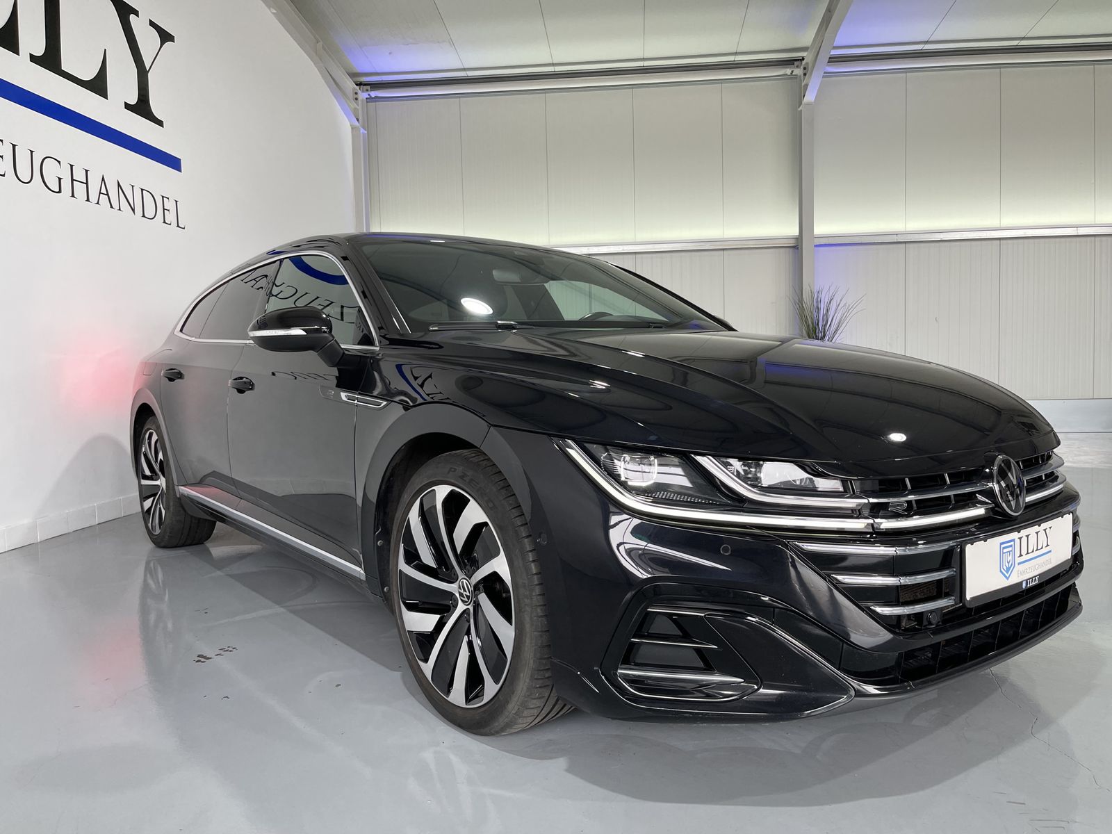 Fahrzeugabbildung Volkswagen Arteon Shooting Brake 2.0 TDI*R-Line*IQ.LIGHT*