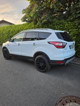 Ford Kuga 1,5 EcoBoost 4x4 134kW COOL & CONN. Aut... - Ford Kuga von privat