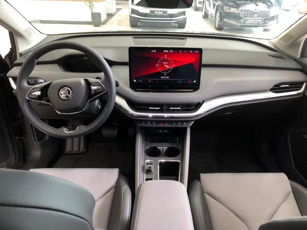 Fahrzeugabbildung SKODA Enyaq 60 Loft Aut./LED/ACC/KAMERA/SHZ/NAVI/
