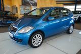 Mercedes-Benz A 150 KLIMAANLAGE / SITZHEIZUNG / TÜV AU NEU - blaue Mercedes-Benz A 150