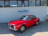 Alfa Romeo GT Junior 1300 - rote Alfa Romeo GT