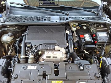 Citroën C4 FeelPack 1.2 PT 130 °LED°BF°SHZ°ACC°RFK°Navi°