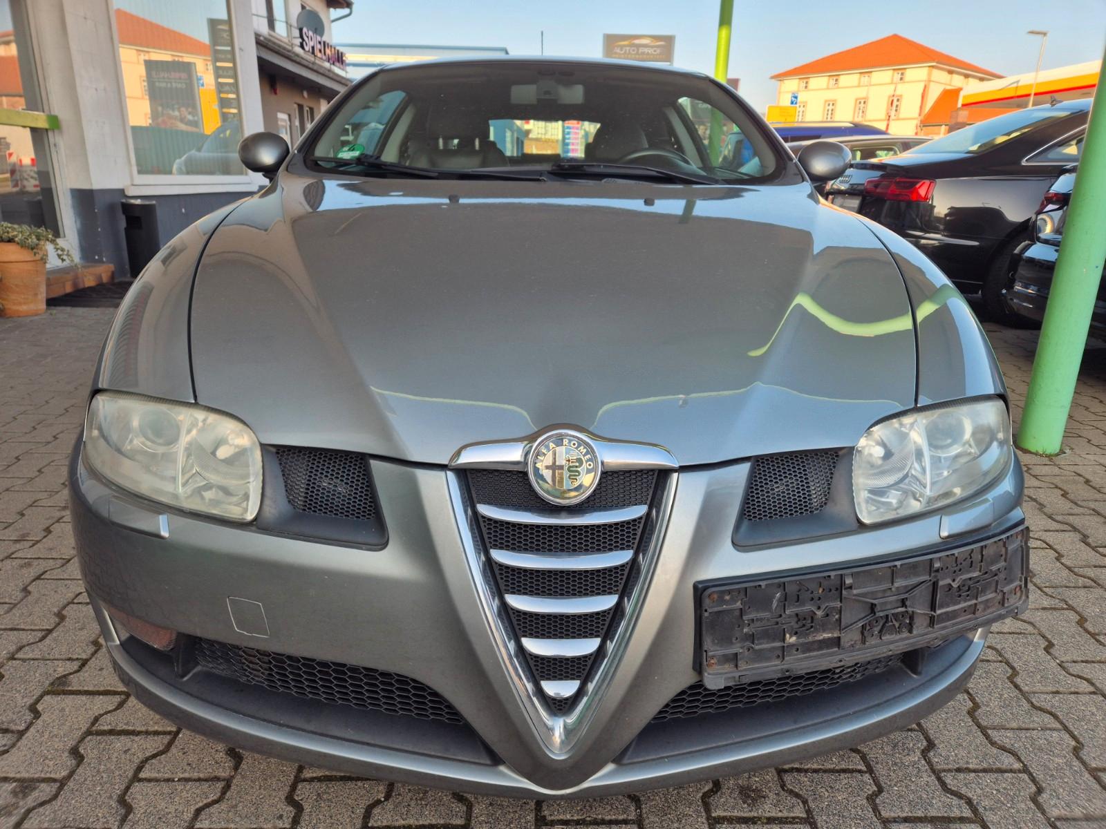 Alfa Romeo GT 2.0 16V JTS Distinctive