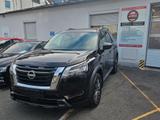Nissan Pathfinder 3.5L V6 SV*7 Sitze *4WD*AHK - Nissan Pathfinder mit Benzin-Antrieb