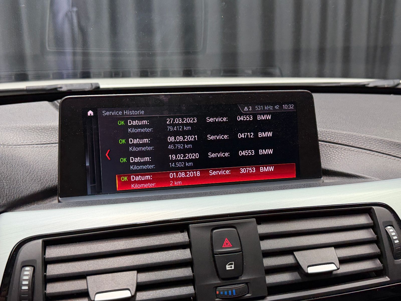 Fahrzeugabbildung BMW 340i Touring xDrive M Sport |H/K|HuD|AHK|PANO