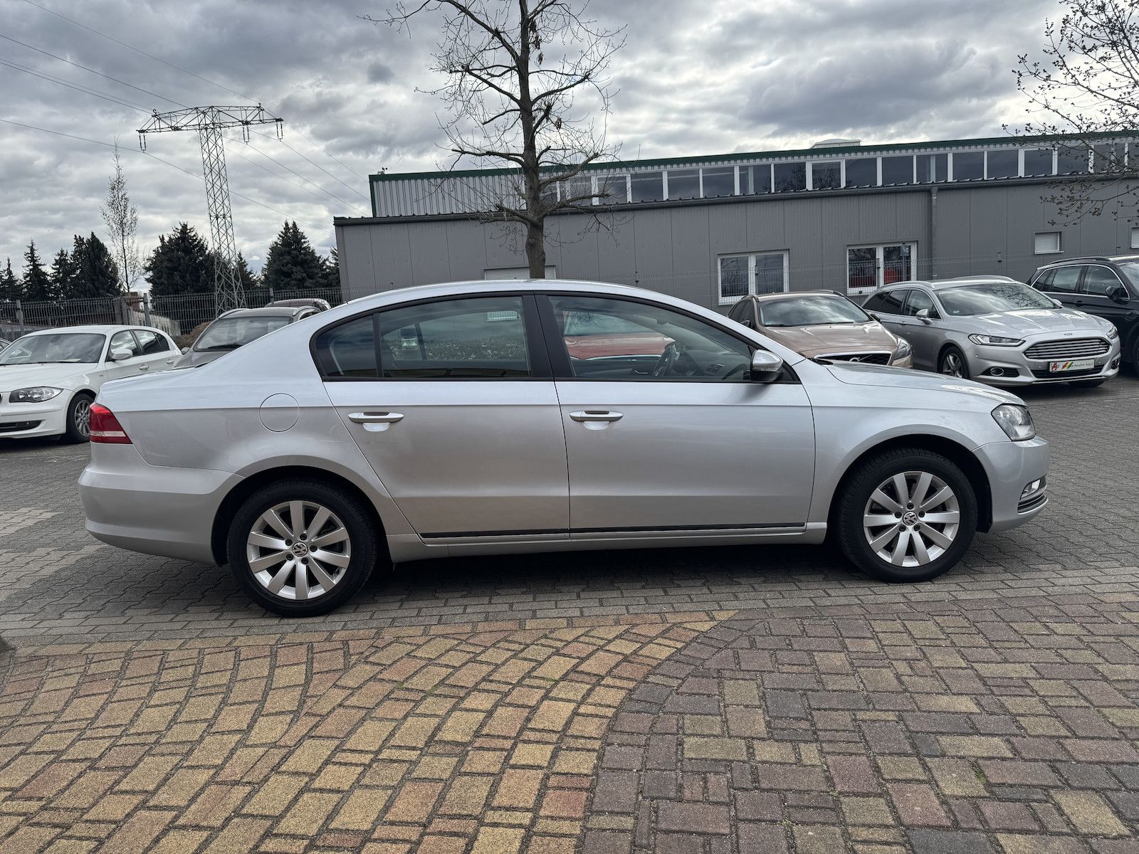 Fahrzeugabbildung Volkswagen Passat 1.4 TSI Limousine /Tempomat/Klimaauto/Fsh