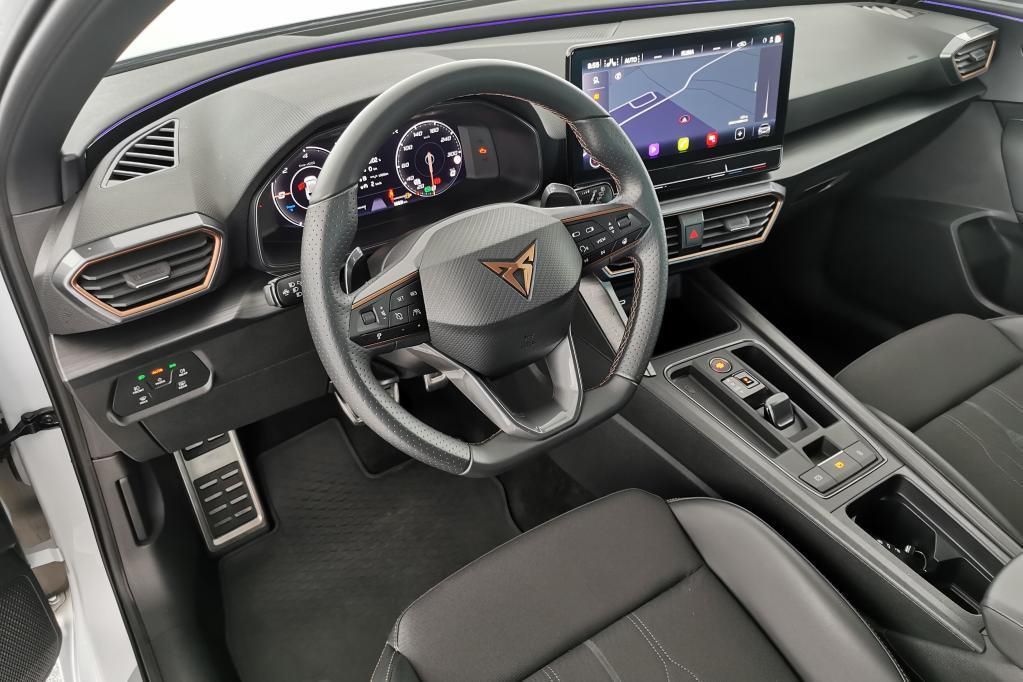 Cupra Leon 1.4 electric/TSI e-HYBRID 150kW 6-Gang Auto