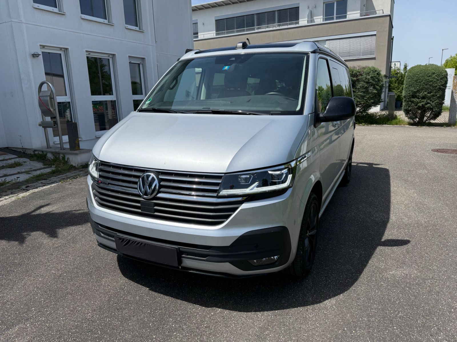 Volkswagen T6.1 California Edition Red . 2 foto 7