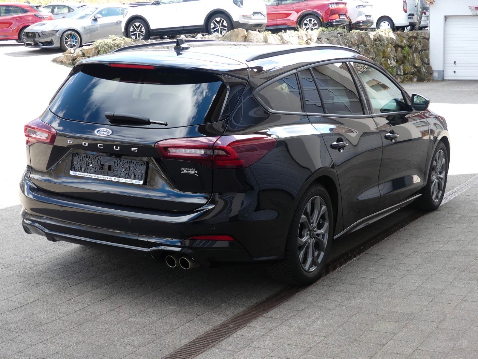 Fahrzeugabbildung Ford Focus Turnier ST-Line X