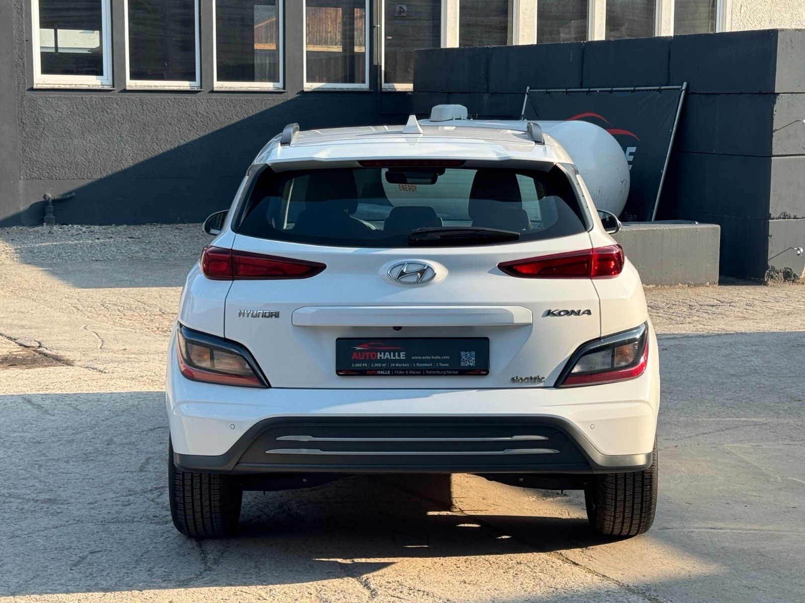 Fahrzeugabbildung Hyundai KONA E Select LKA ACC PDC SHZ LHZ Navi CarPlay