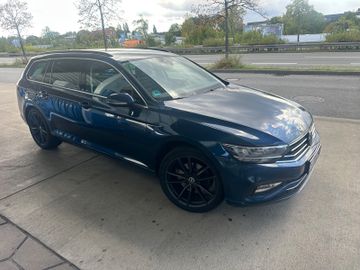 Volkswagen Passat Variant - 2
