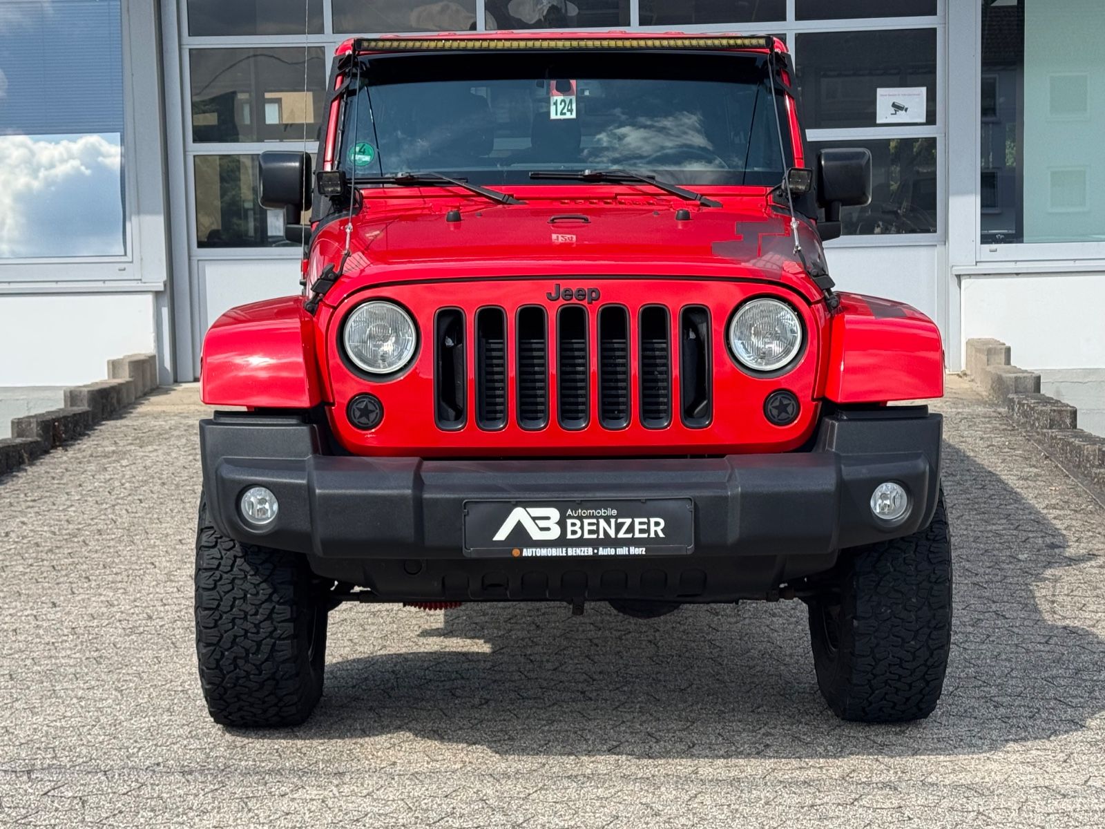 Fahrzeugabbildung Jeep Wrangler Unlimited Night Eagle/SOFT-Top/Daystar/