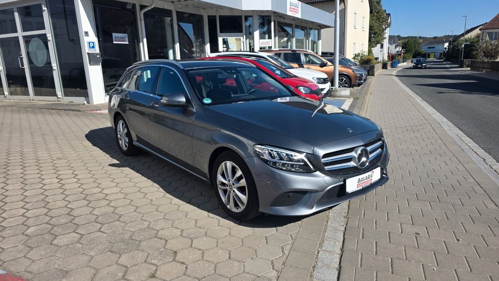 Image of Mercedes-Benz C 180