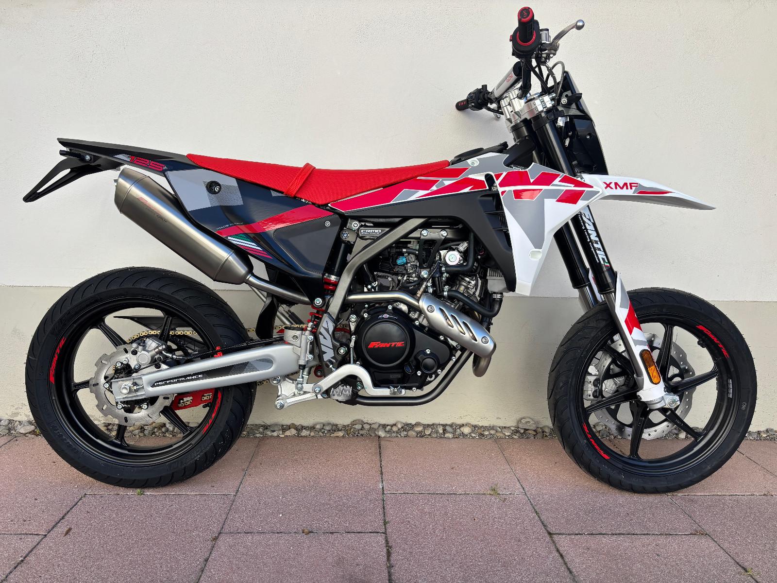 Fantic XMF 125 Performance