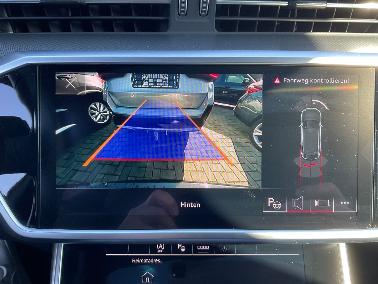 Fahrzeugabbildung Audi A6 40 TDI S tronic sport,Panorama,Kamera,Navi,