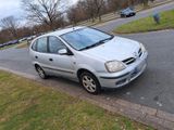 Nissan Almera - Nissan Almera aus 2004