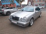 Mercedes-Benz E 55 AMG 1.Hand Pr. 97.230 Km.K.D.gep. - gebrauchte Mercedes-Benz E-Klasse aus dem Jahr 1998