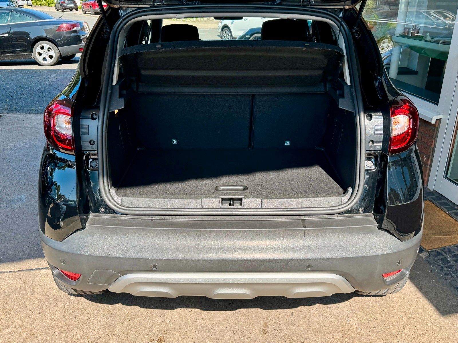 Fahrzeugabbildung Renault Captur Crossborder Navi/Kamera/Panorama/Leder