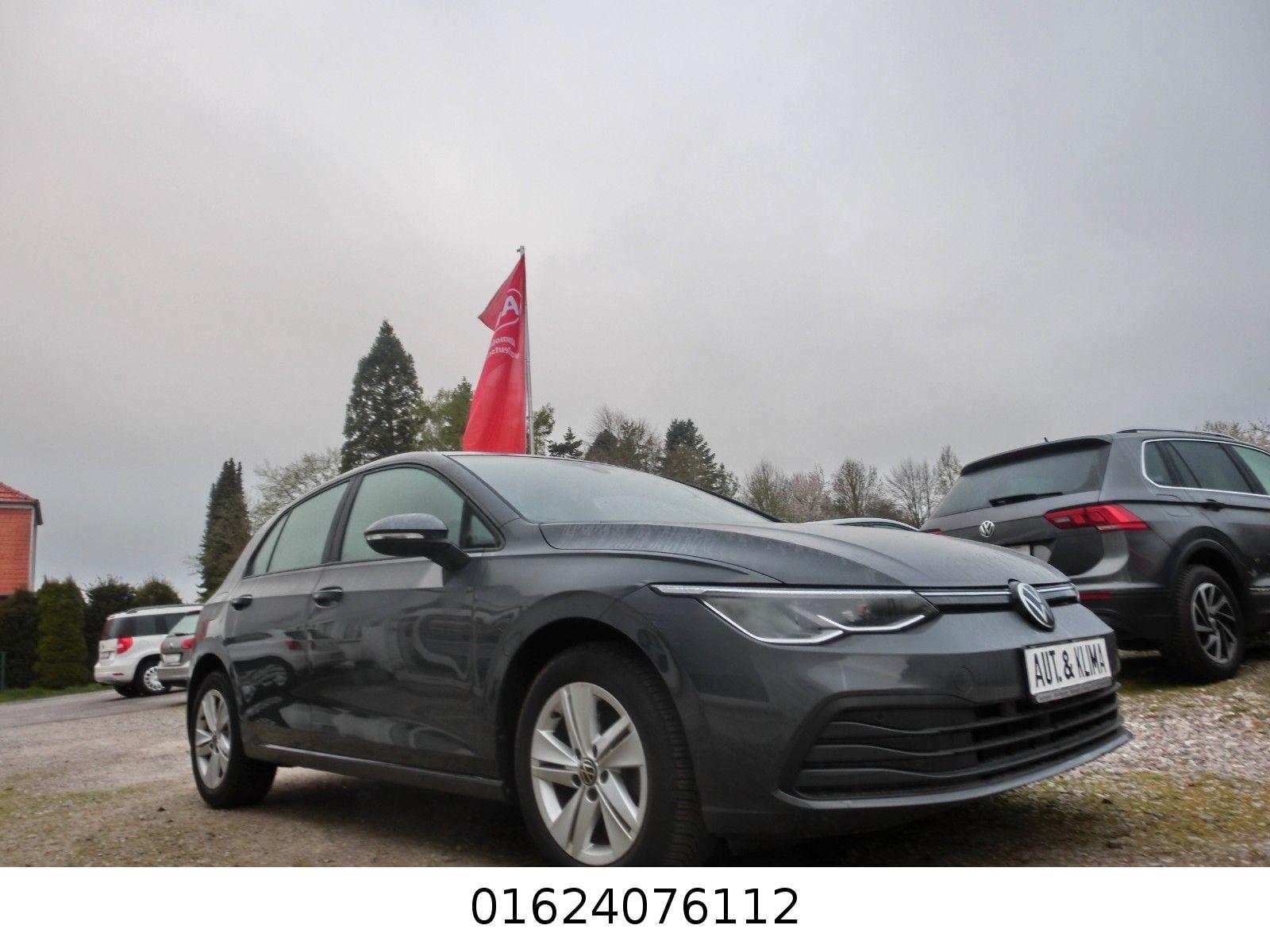 Volkswagen Golf VIII Lim. Life eTSI/Aut./Navi/LED/AHK/LRHZ