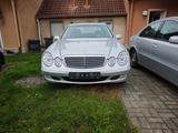 Mercedes-Benz E200 KOMPRESSOR AHK-SCHIEBEDACH-AUTOMATIK-136TKM - gebrauchte Mercedes-Benz E 200 aus dem Jahr 2003