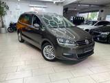 Volkswagen Sharan 2.0 TDI Automatik Tempo AHK SHZ PDC Schal - Volkswagen Sharan: Automat