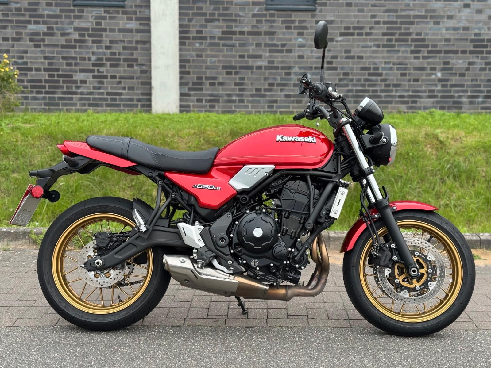 Kawasaki Z 650 RS *ABS*LED*Classic*KTRC*TÜV NEU