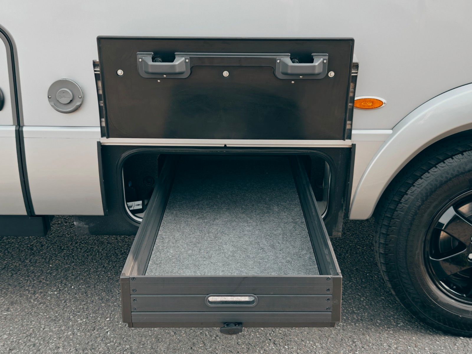Fahrzeugabbildung HYMER / ERIBA / HYMERCAR B - KLASSE MC T 680 - INDIVIDUAL AUS ERSTBESITZ
