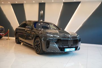 BMW 750 - 6