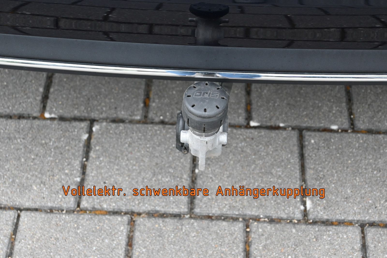 Fahrzeugabbildung Mercedes-Benz E 200 T Avantgarde Adv. °ACC°AHK°PANORAMA°8-FACH