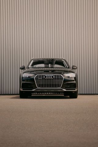 AUDI A4 Allroad 3.0 TDI/HuD/Matrix/VirtCockpit/ AHK