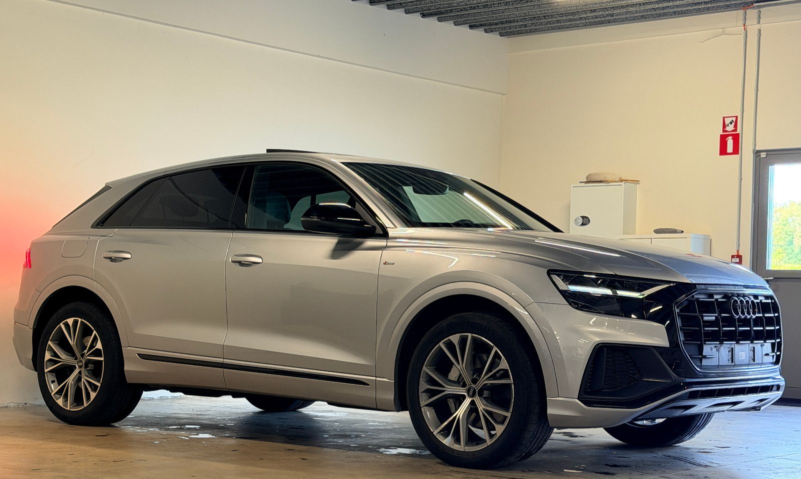 Audi Q8 45 TDI Quattro S Line imagem 3