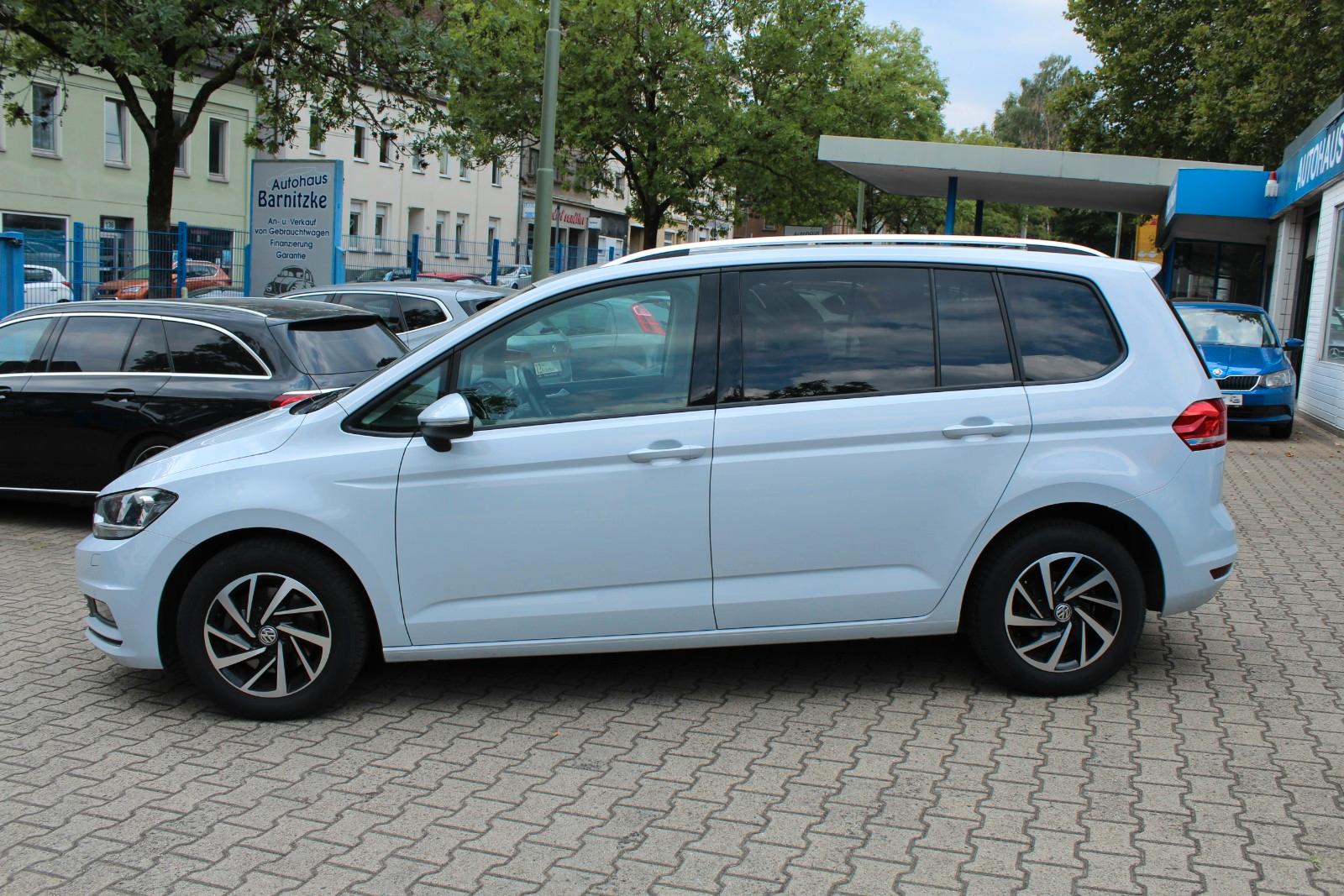 Volkswagen Touran Join* 7-Sitzer *Navi *PDC *AHK* Tempomat*