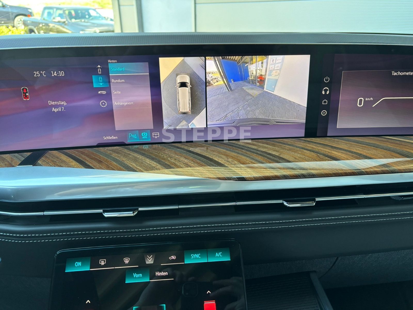 Cadillac Escalade FACELIFT MY26 6.2 V8 ESV Sport Platinum